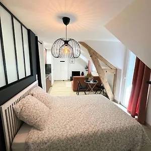 /sacre Studio/parking Prive/wifi , Rodez France